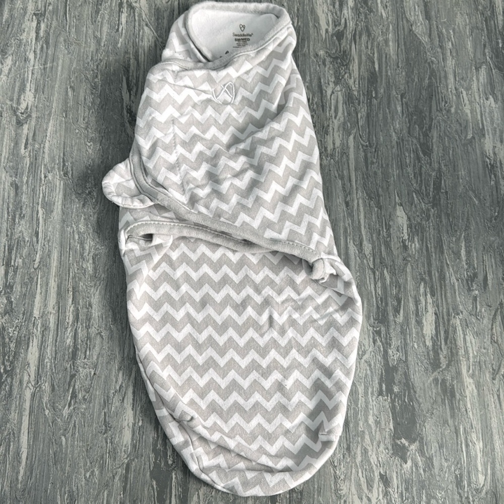 💜3/$15 SwaddleMe Swaddle with Harness Opening in Back